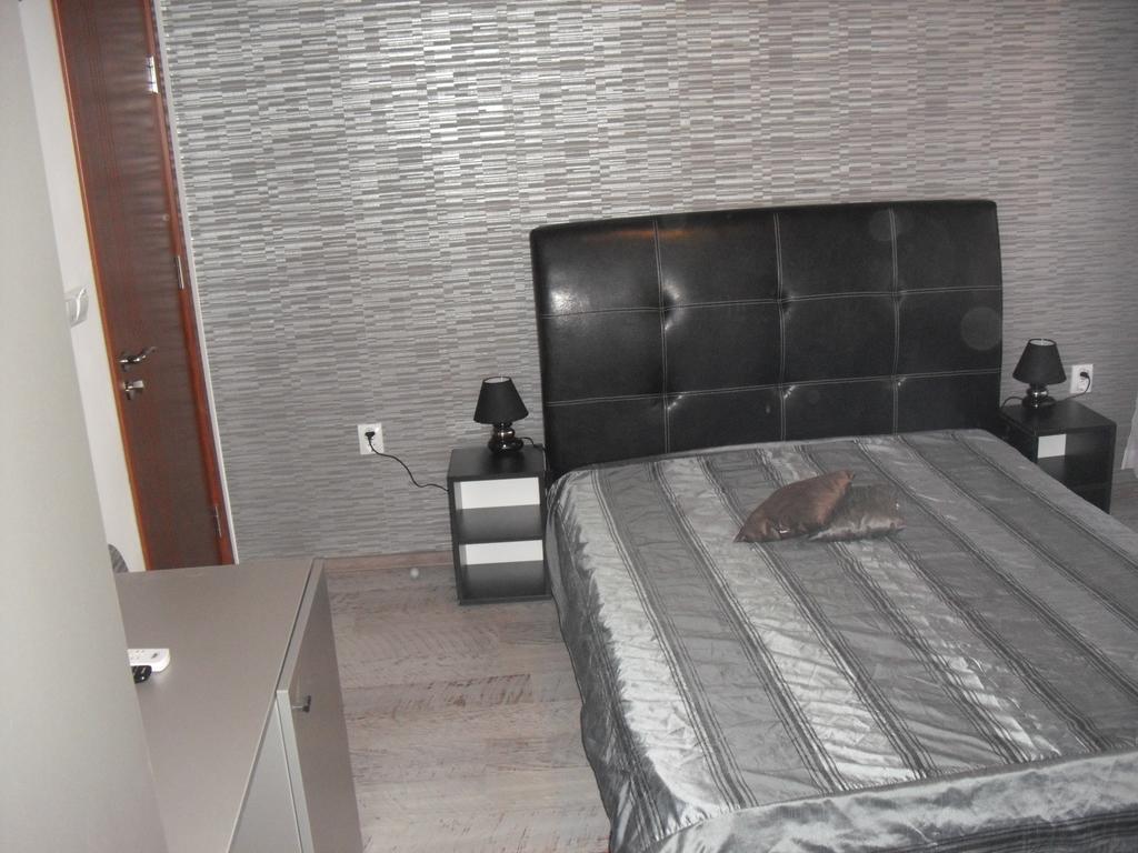 Family Hotel Malibu Chernomorets Bagian luar foto