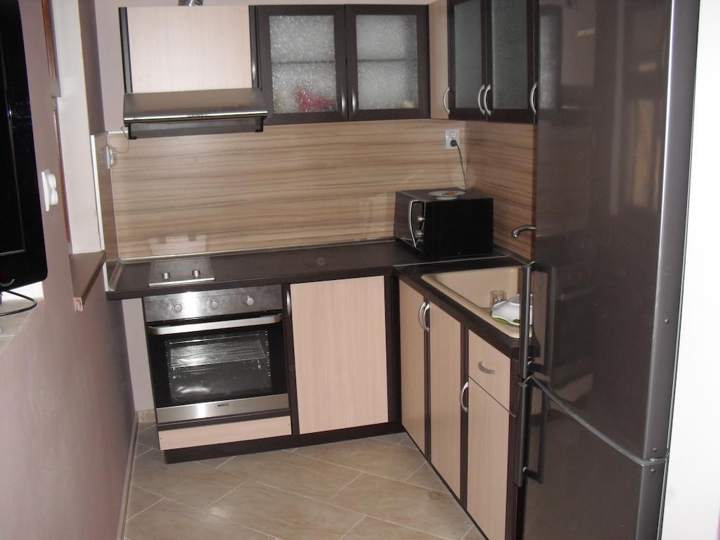 Family Hotel Malibu Chernomorets Bagian luar foto