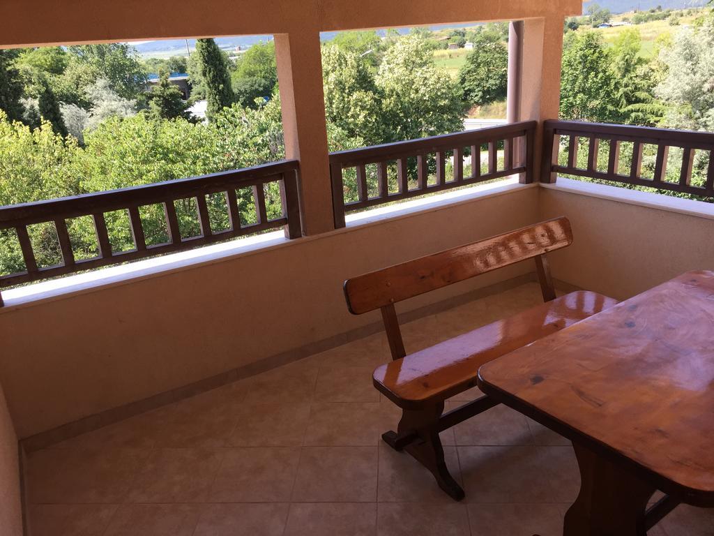 Family Hotel Malibu Chernomorets Bagian luar foto